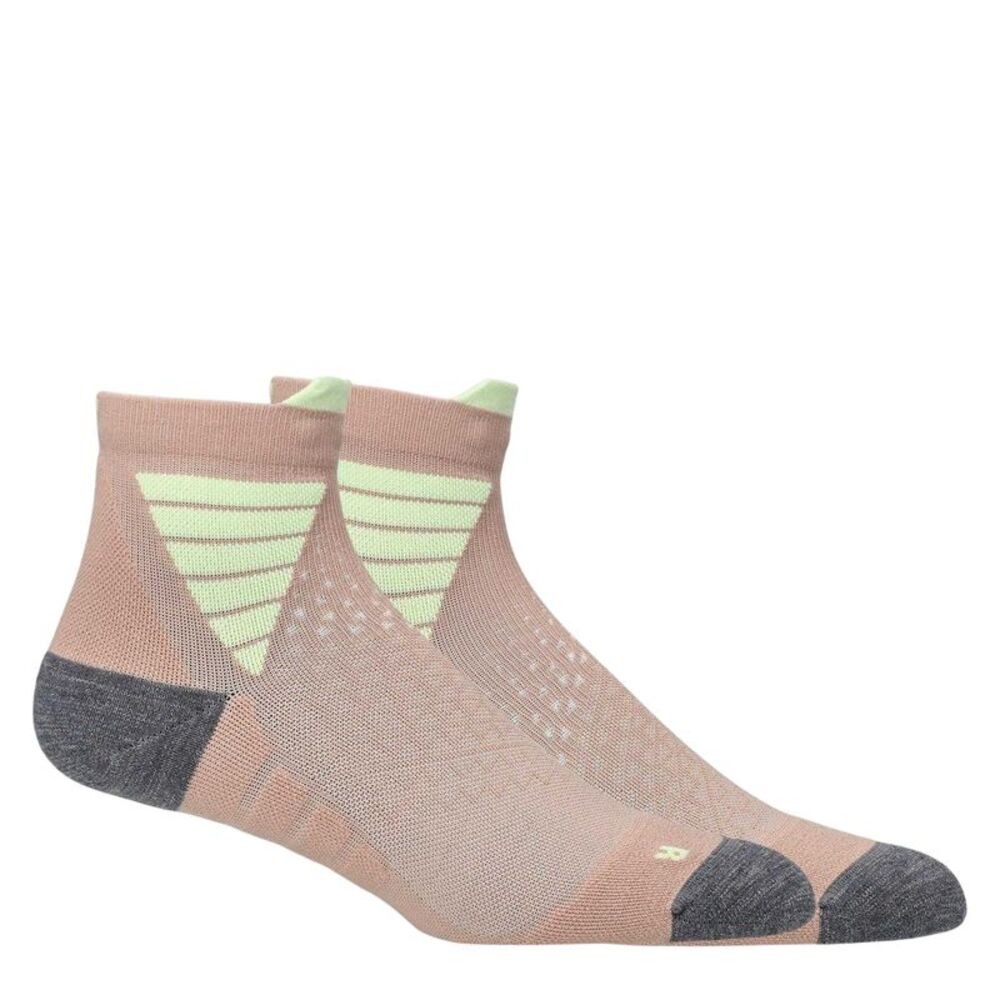 Asics Unisex Adult Fuji Quarter Snug Fit Running Socks / Pink